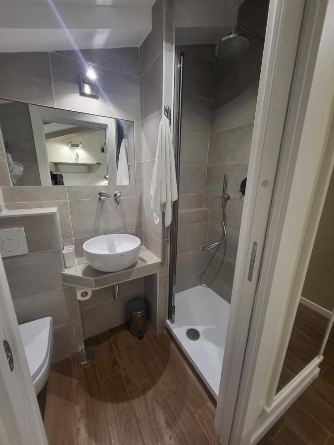 The Fox Cove Apartment Rome Bagian luar foto