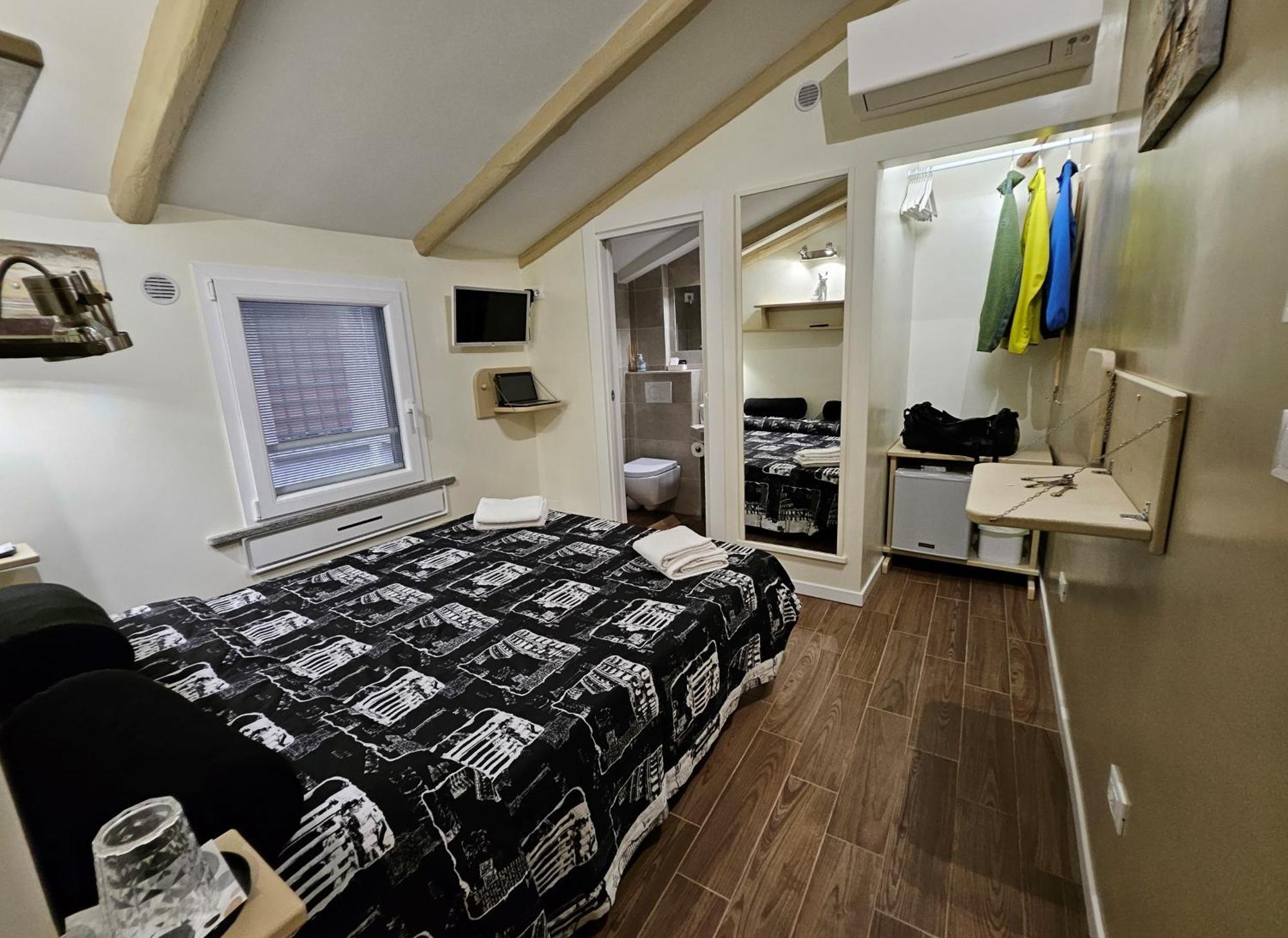 The Fox Cove Apartment Rome Bagian luar foto