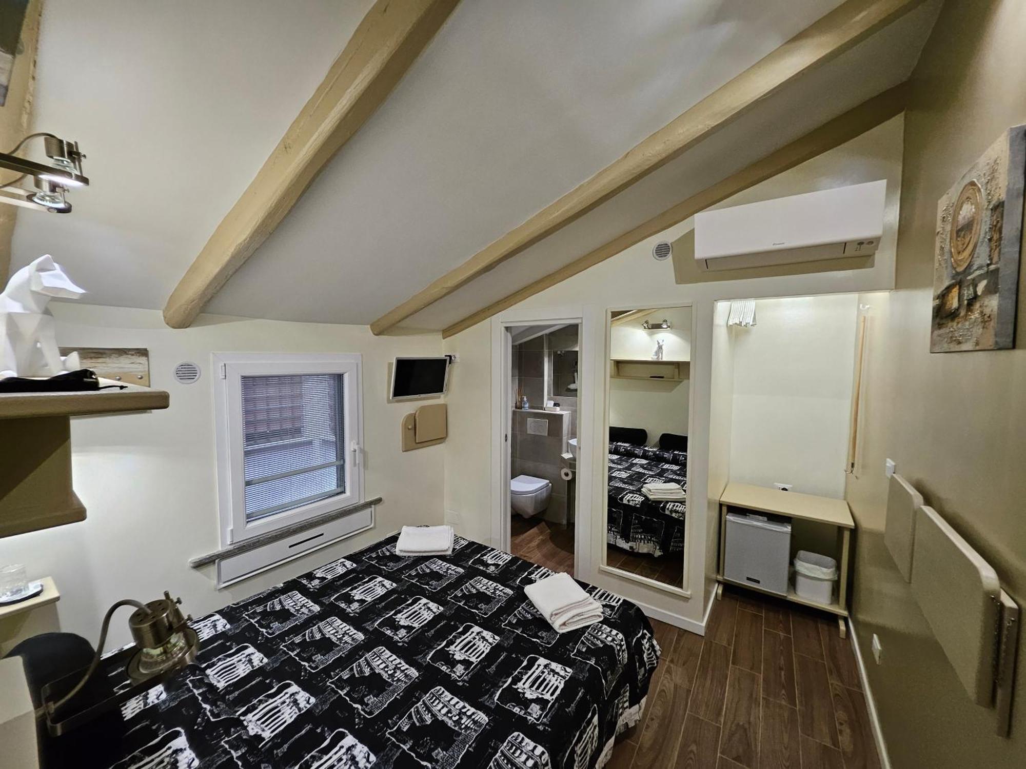 The Fox Cove Apartment Rome Bagian luar foto